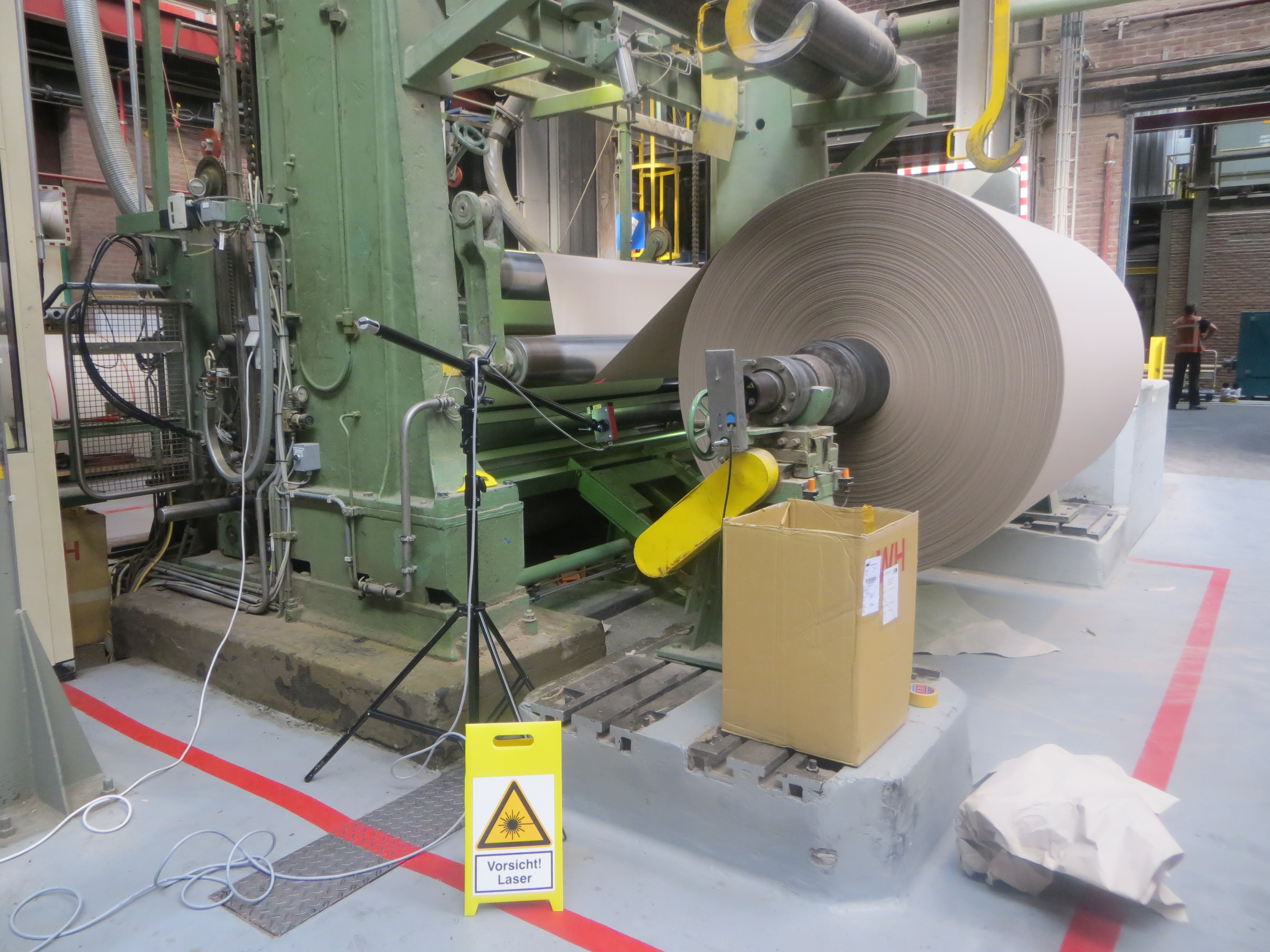 Inspection of a machine counter for a roll cutting machine